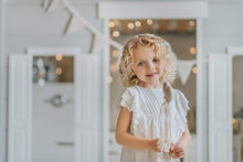 Load image into Gallery viewer, Embroidery Bunting Flag - Daisies