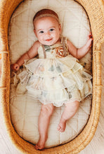 Load image into Gallery viewer, Evangeline Gold Lace Headband