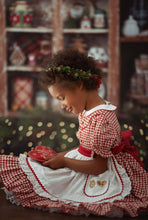 Load image into Gallery viewer, Mistletoe Classic Crown - PREORDER