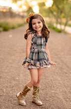 Load image into Gallery viewer, Sandy Velvet - Autumn Gold