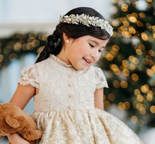 Load image into Gallery viewer, Magic Crown Champagne