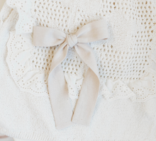 Load image into Gallery viewer, Coco Hair bow - Beige