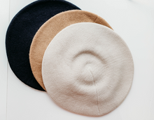 Load image into Gallery viewer, Beret - Off White