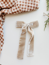 Load image into Gallery viewer, Coco Velvet - Beige