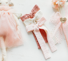 Load image into Gallery viewer, Coco Hair bow - Light Pink Love