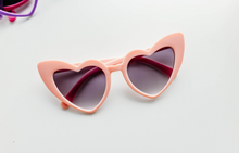 Load image into Gallery viewer, Heart Shaped Light Pink Sunglasses