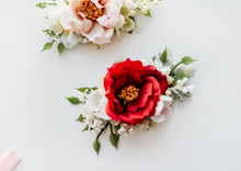 Load image into Gallery viewer, Je t'aime - Floral Clip Red