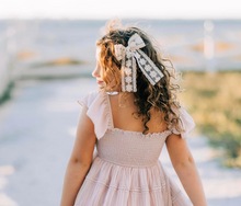 Load image into Gallery viewer, Lyla Lace Hair bow