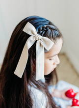 Load image into Gallery viewer, Coco Hair bow - Beige
