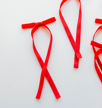 Load image into Gallery viewer, Tally hair bow - Red