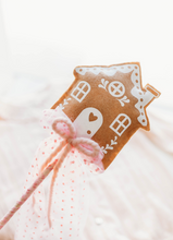 Load image into Gallery viewer, Gingerbread House Wand