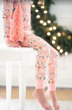 Load image into Gallery viewer, The nutcracker lounge