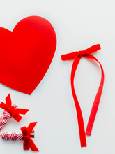 Load image into Gallery viewer, Tally hair bow - Red