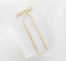 Load image into Gallery viewer, Tally hair bow - Ivory