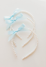 Load image into Gallery viewer, Pearls Headband - Little Bow