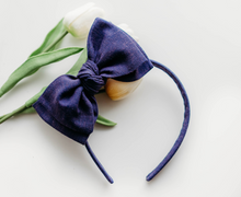 Load image into Gallery viewer, Sandy Headband - Navy Linen
