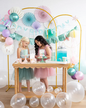 Load image into Gallery viewer, Seashell Paper Placemat