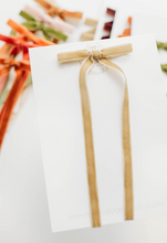 Load image into Gallery viewer, Tally hair bow - Vanilla Chai