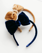 Load image into Gallery viewer, Sandy Velvet - Moonlit Pine Blue