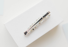 Load image into Gallery viewer, Catherina Clip