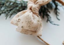 Load image into Gallery viewer, Sandy Headband - Golden Noel