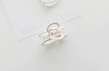 Load image into Gallery viewer, Mouse Silver Claw Clip - Pigtails