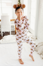 Load image into Gallery viewer, Cookie Mouse - Lounge