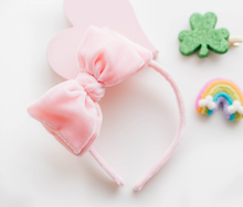 Load image into Gallery viewer, Sandy Headband - Light Pink Velvet