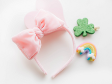 Load image into Gallery viewer, Sandy Headband - Light Pink Velvet