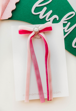 Load image into Gallery viewer, Winnie Bow - Raspberry Flavor