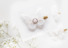 Load image into Gallery viewer, Butterfly Lace Clip -White