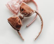 Load image into Gallery viewer, Sandy Velvet Headband - Toffee