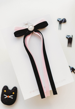 Load image into Gallery viewer, Winnie Bow - Wicked Pink