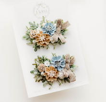 Load image into Gallery viewer, Aspen Clip - Blue Autumn