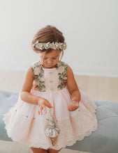 Load image into Gallery viewer, Enchanted Silvery Crown