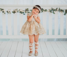 Load image into Gallery viewer, Magic Crown Champagne