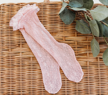 Load image into Gallery viewer, Carol Lace Floral Socks - Mauve