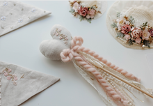 Load image into Gallery viewer, Heart Embroidery Wand