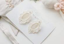 Load image into Gallery viewer, Piper Lace Clip Set