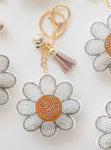 Load image into Gallery viewer, Keychain - Daisy