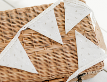 Load image into Gallery viewer, Embroidery Bunting Flag - Daisies