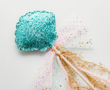 Load image into Gallery viewer, Seashell Wand - Glitter Aqua/Blue