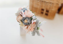 Load image into Gallery viewer, Leah Headband - 	Prairie Rose
