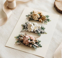 Load image into Gallery viewer, Cora Floral CLIPS HOLY - PREORDER
