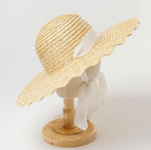 Load image into Gallery viewer, Paloma Straw Hat with ties

