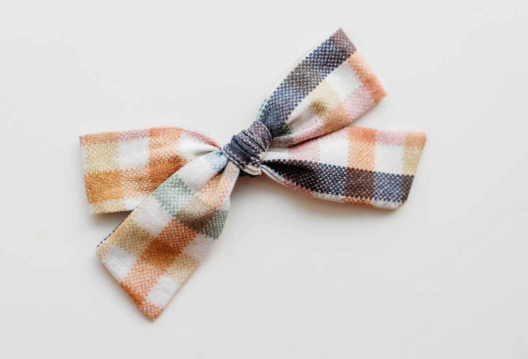 School Girl Hair bow - Cally