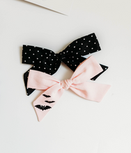Load image into Gallery viewer, Hope Oversized Hair bow - Pink Batty
