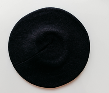 Load image into Gallery viewer, Beret - Black
