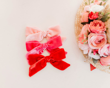 Load image into Gallery viewer, Andrea Girl Hair bow - Hot Pink Silk Velvet
