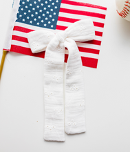 Load image into Gallery viewer, Coco Hair bow - White Eyelet Patriotic
